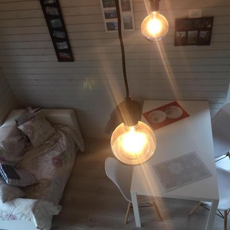 Holiday House Ausekla Namins แซซิส ภายนอก รูปภาพ