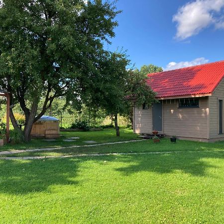 Holiday House Ausekla Namins แซซิส ภายนอก รูปภาพ