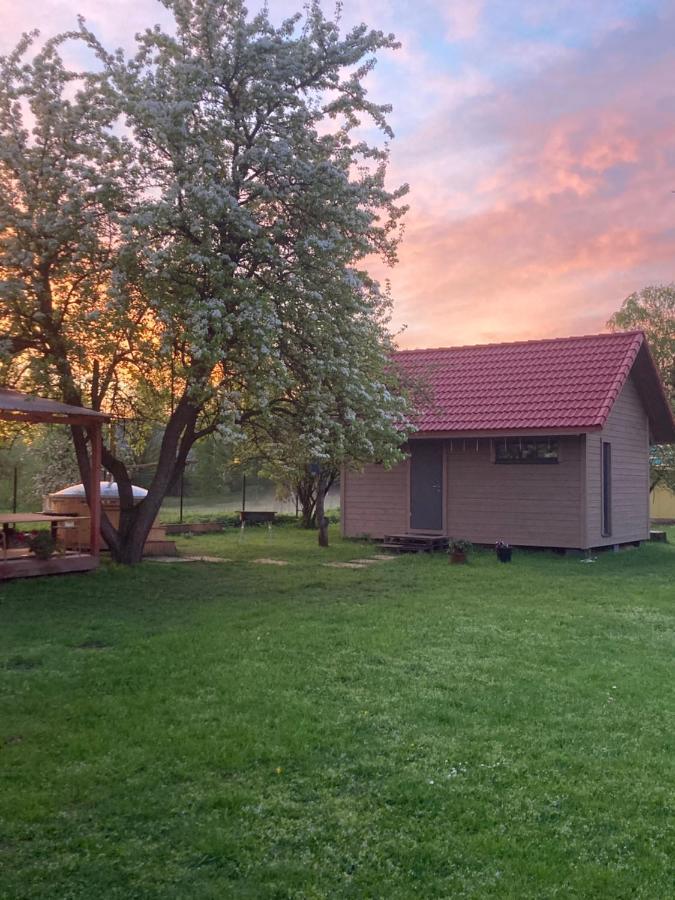 Holiday House Ausekla Namins แซซิส ภายนอก รูปภาพ