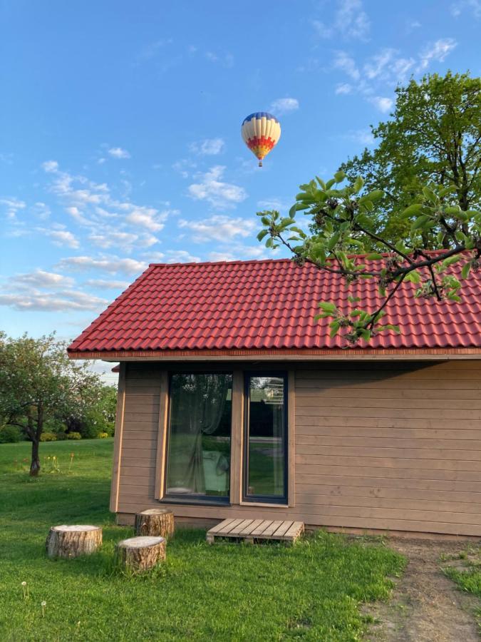 Holiday House Ausekla Namins แซซิส ภายนอก รูปภาพ
